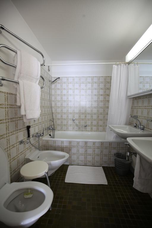 New Renovated Apartment In Center Of ダヴォス・プラッツ エクステリア 写真