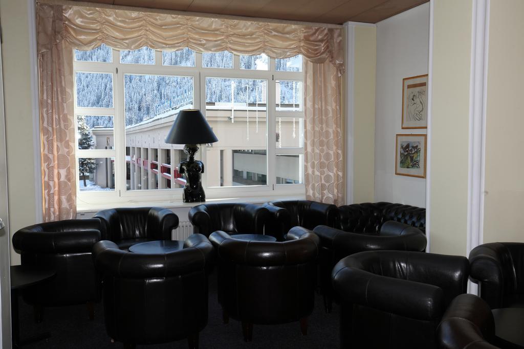 New Renovated Apartment In Center Of ダヴォス・プラッツ エクステリア 写真